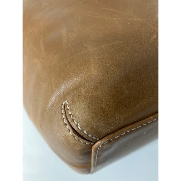 COACH 9572 LARGE BROWN SMOOTH LEATHER SHOULDER BAG - Picture 10 of 17